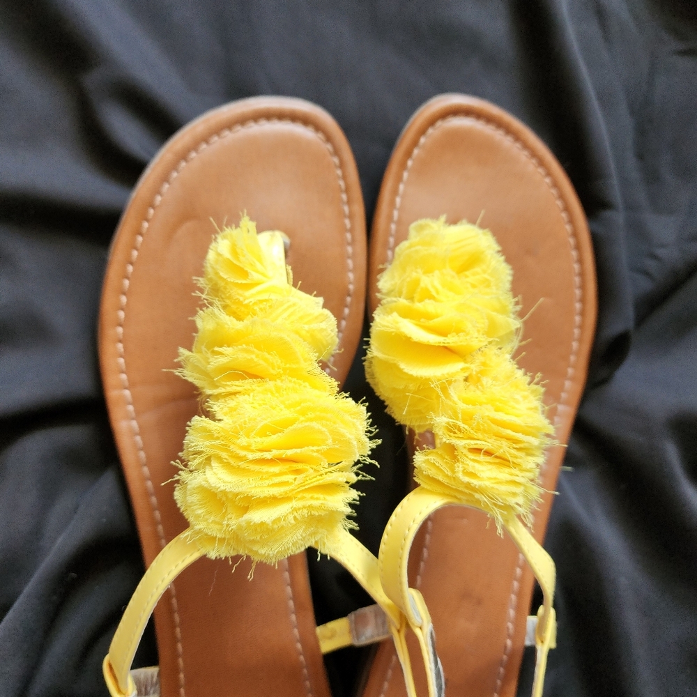 Yellow gladiator sandels